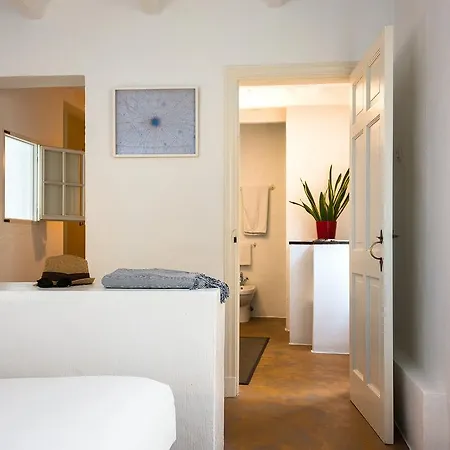 971 Con Encanto Hotel