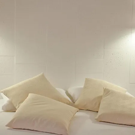 971 Con Encanto Otel 3*