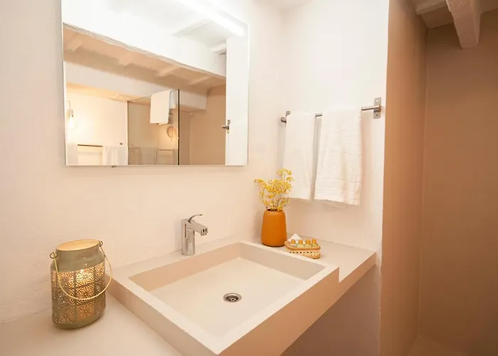 Hotel 971 Con Encanto 3*